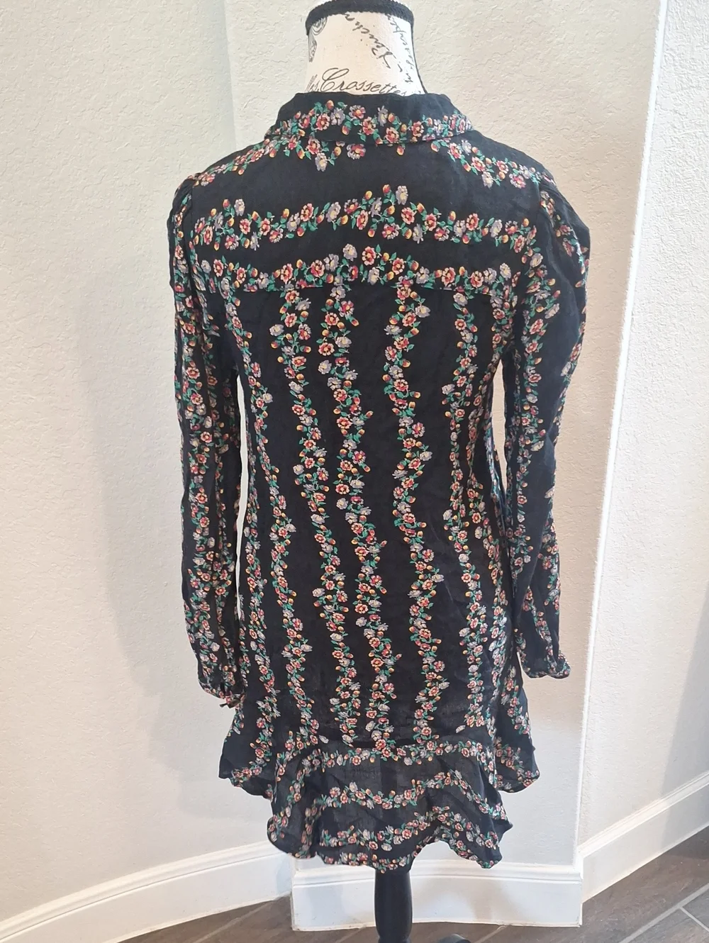 Free People Dark Romance Black Floral Long Sleeve Mini Dress Size XS